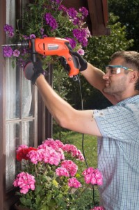 plenerowa sesja reklamowa wiertarka