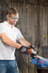 plenerowa sesja reklamowa szlifierka