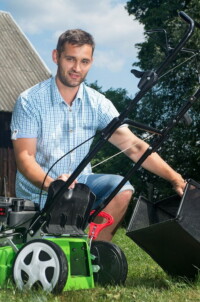 plenerowa sesja reklamowa kosiarka